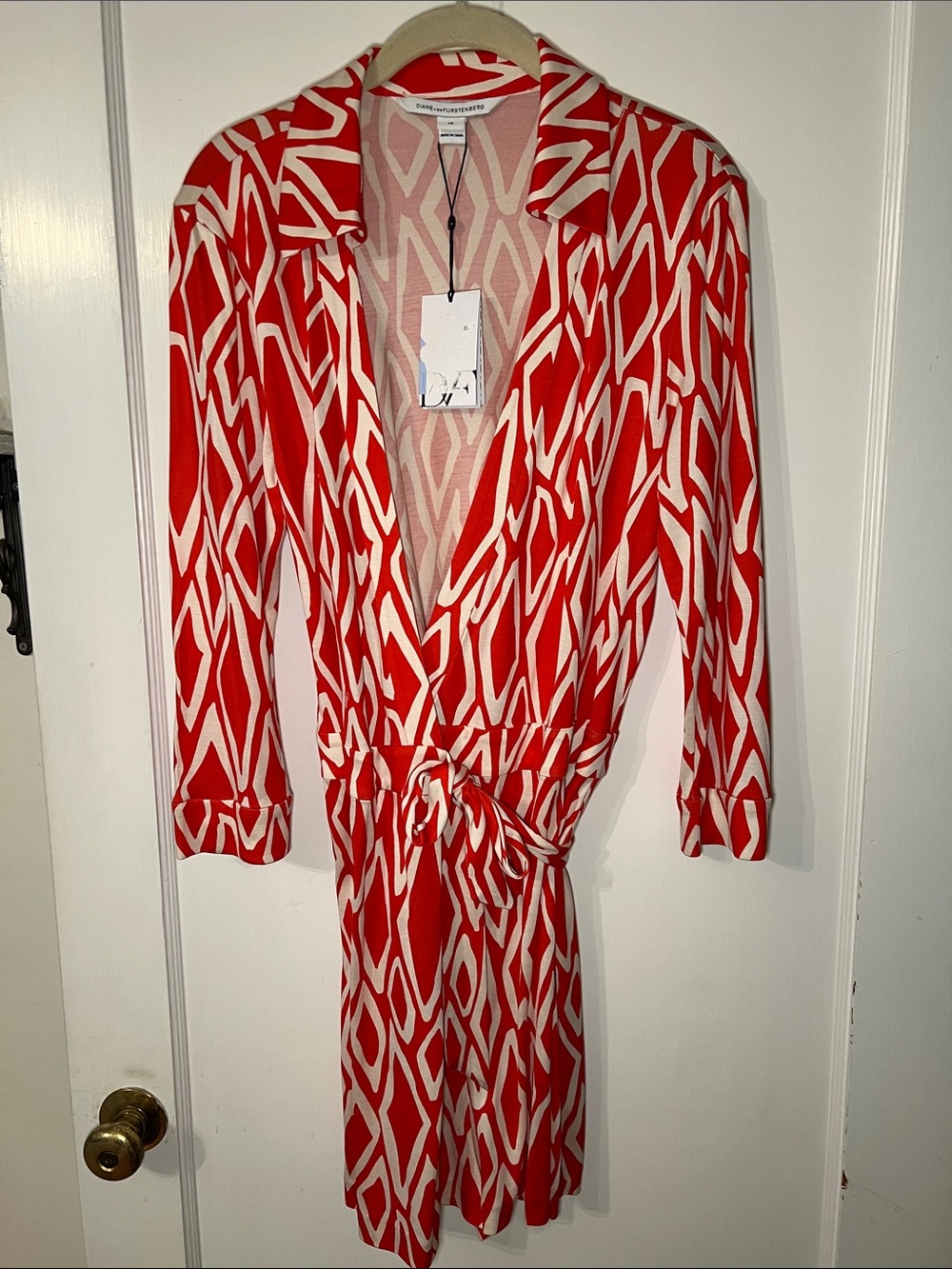 Diane Von Furstenberg Celeste Coral & Cream Graphic Mini Wrap Romper size 14